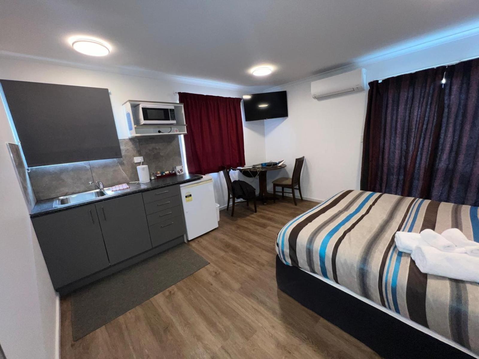 Academy Lodge Motel Ashburton Exteriér fotografie