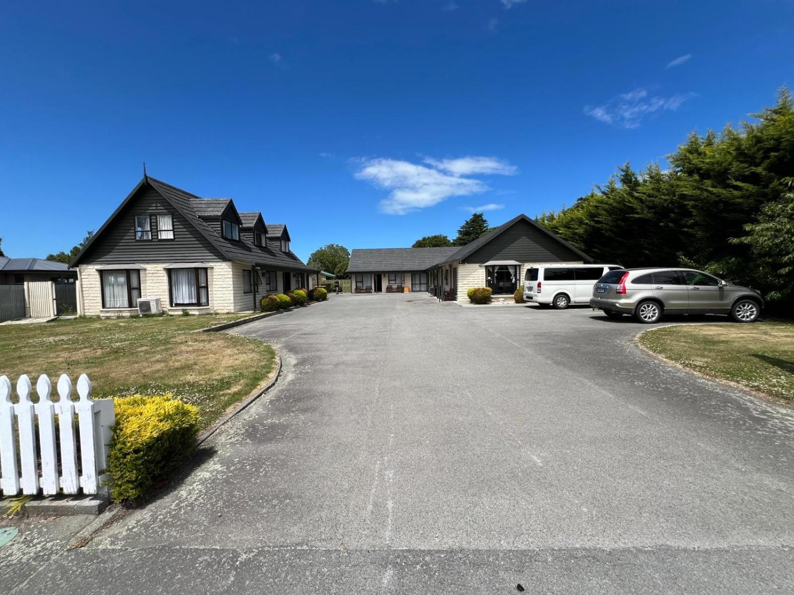 Academy Lodge Motel Ashburton Exteriér fotografie