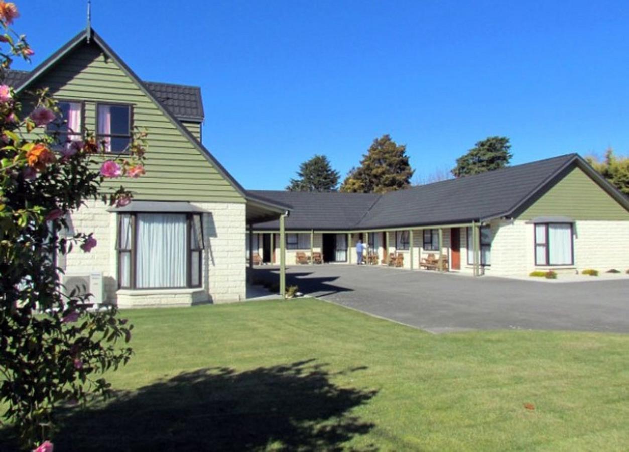 Academy Lodge Motel Ashburton Exteriér fotografie